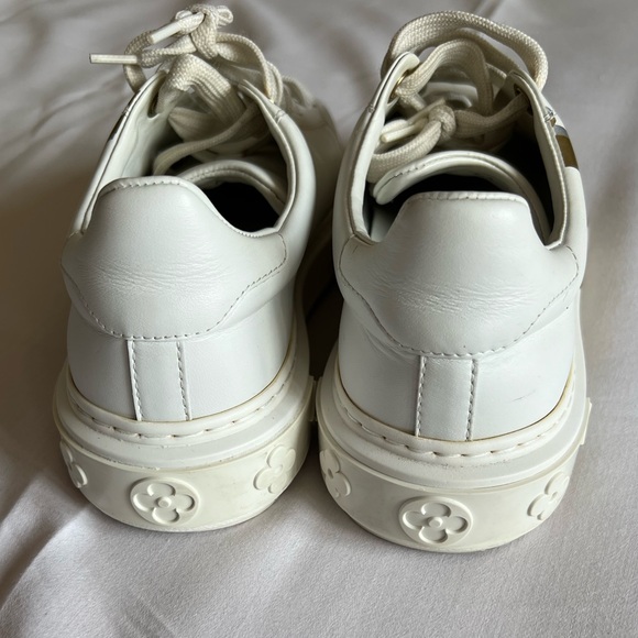 Louis Vuitton Monogram Time Out Sneaker, size 37 - Picture 4 of 7